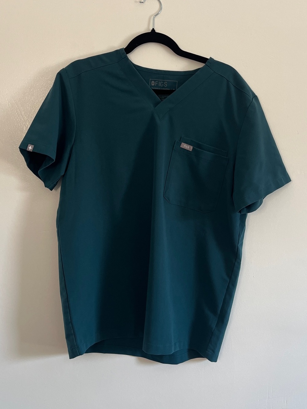 FIGS Men’s V-Neck Scrub Set - Teal Green Size Medium